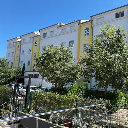 Lucky Pearl Apartment Split Exterior photo